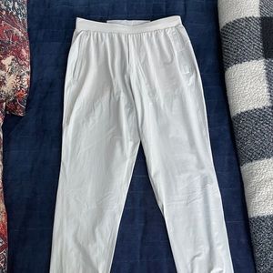 Men’s Lululemon Surge Joggers Medium